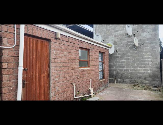 14 BEDROOM HOUSE FOR SALE IN HEATHER PARK